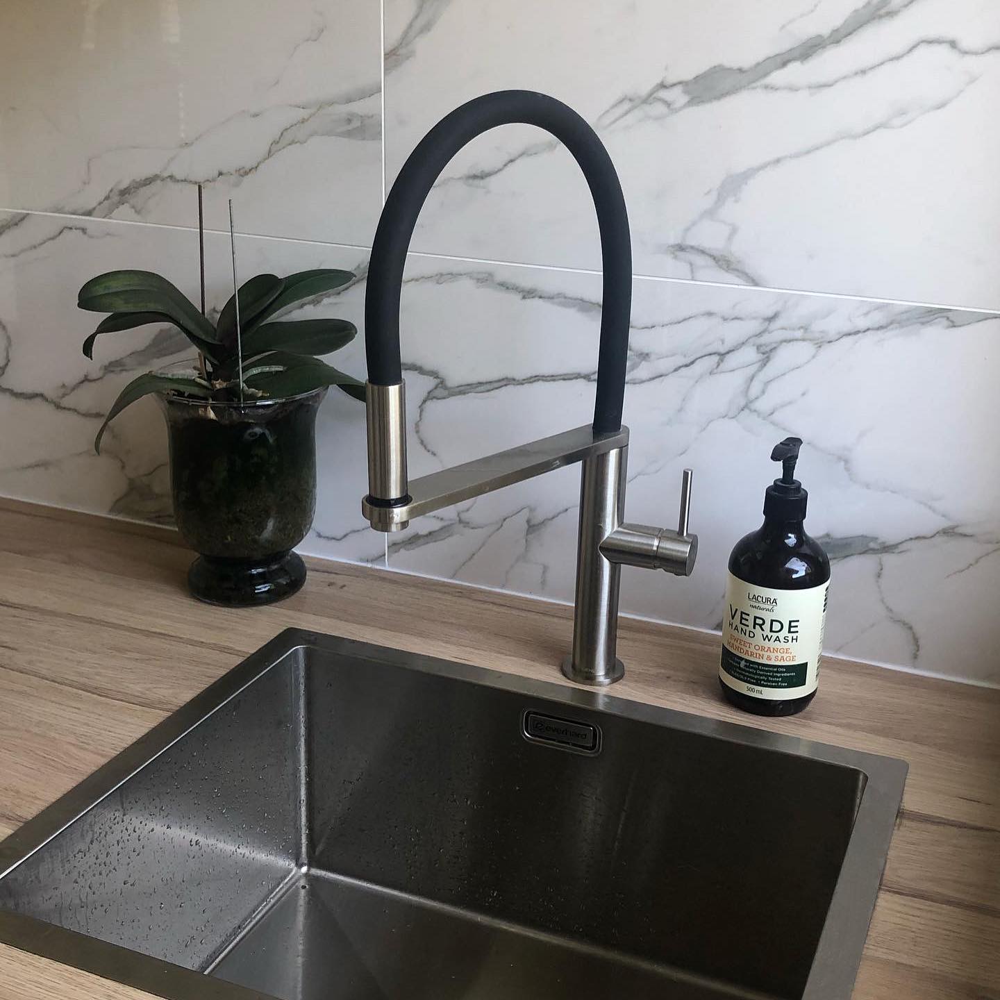 Laundry_taps_sink